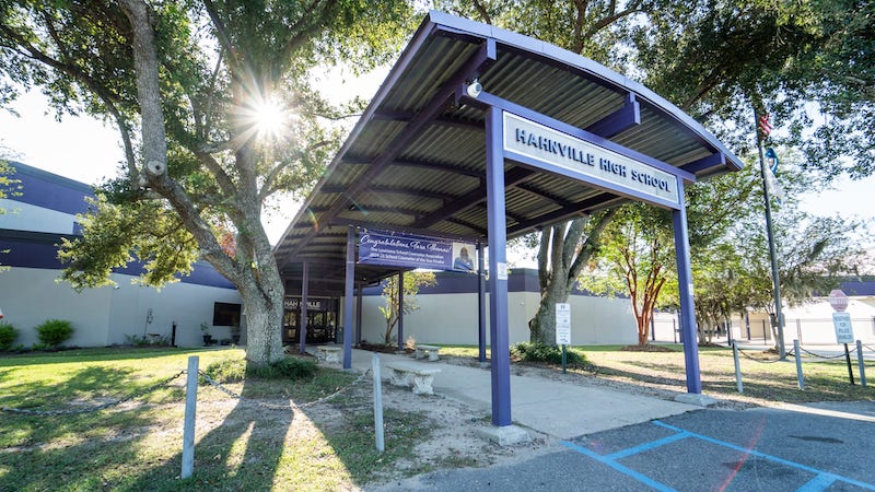 Hahnville-HS.jpg