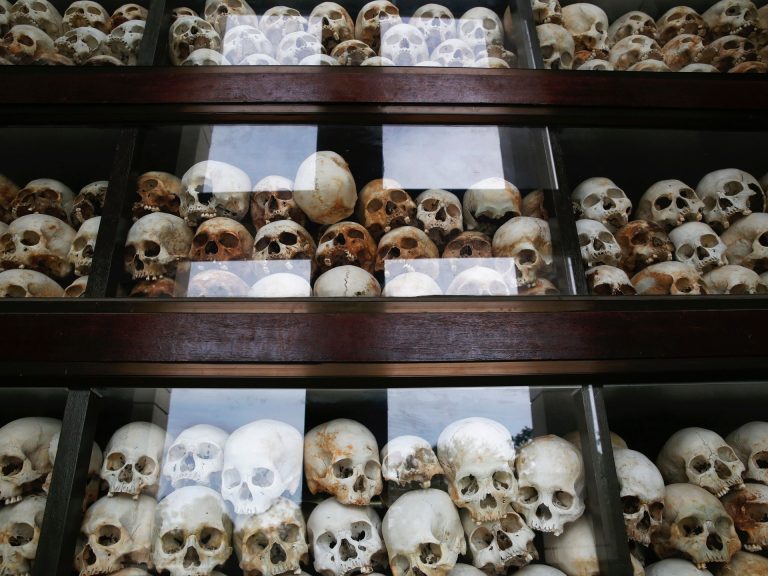 2014-08-06T000000Z_1944901026_GM1EA86184I01_RTRMADP_3_CAMBODIA-KHMERROUGE-1744771187.jpg
