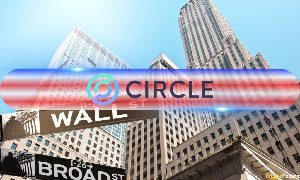 Circle_Public.jpg